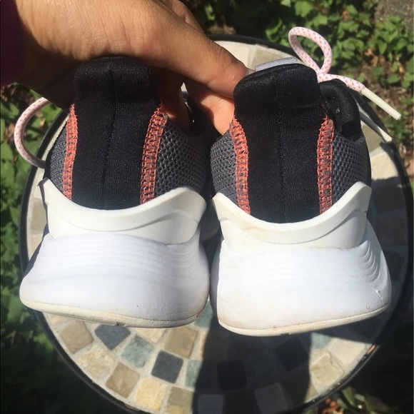 Adidas CloudFoam running shoes - Picture 4 of 11